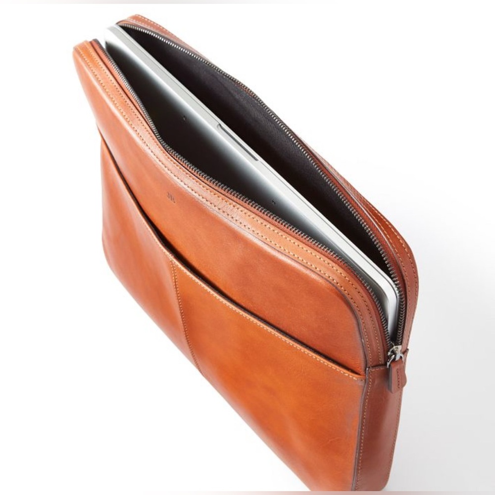 Mark Graham Elegant Tan Leather Laptop B ag